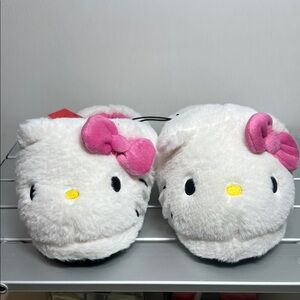 Sanrio Hello Kitty Plush Slippers - White and Pink